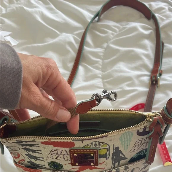 Dooney & Bourke Disney Star Wars Cream Graphic Crossbody Bag - Picture 11 of 16